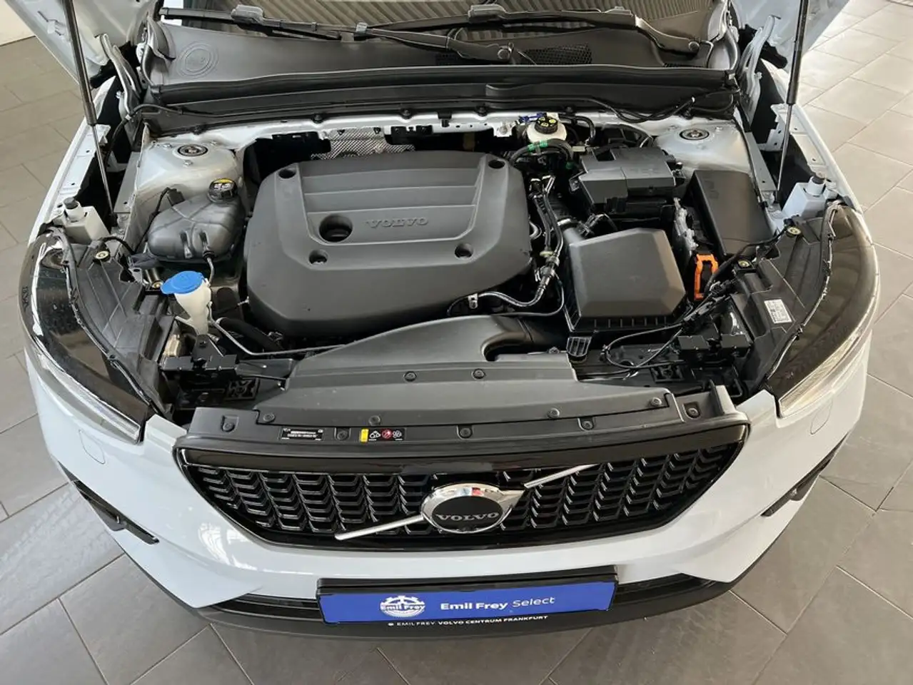 Volvo XC40 XC40 B4 Plus-Dark DKG Glasd Leder Pilot 360° 19'' — معرض صور السيارة 22