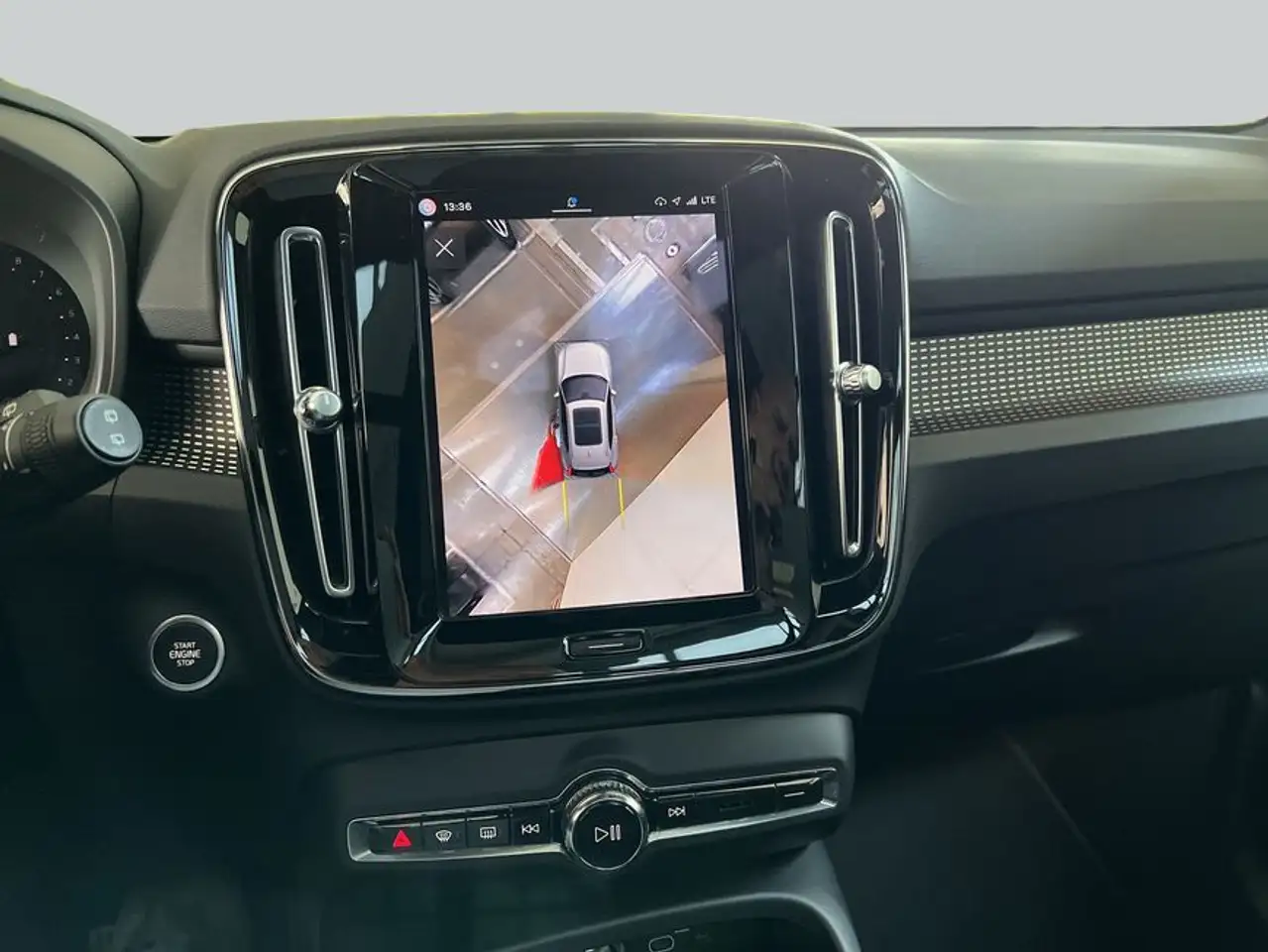 Volvo XC40 XC40 B4 Plus-Dark DKG Glasd Leder Pilot 360° 19'' — معرض صور السيارة 18