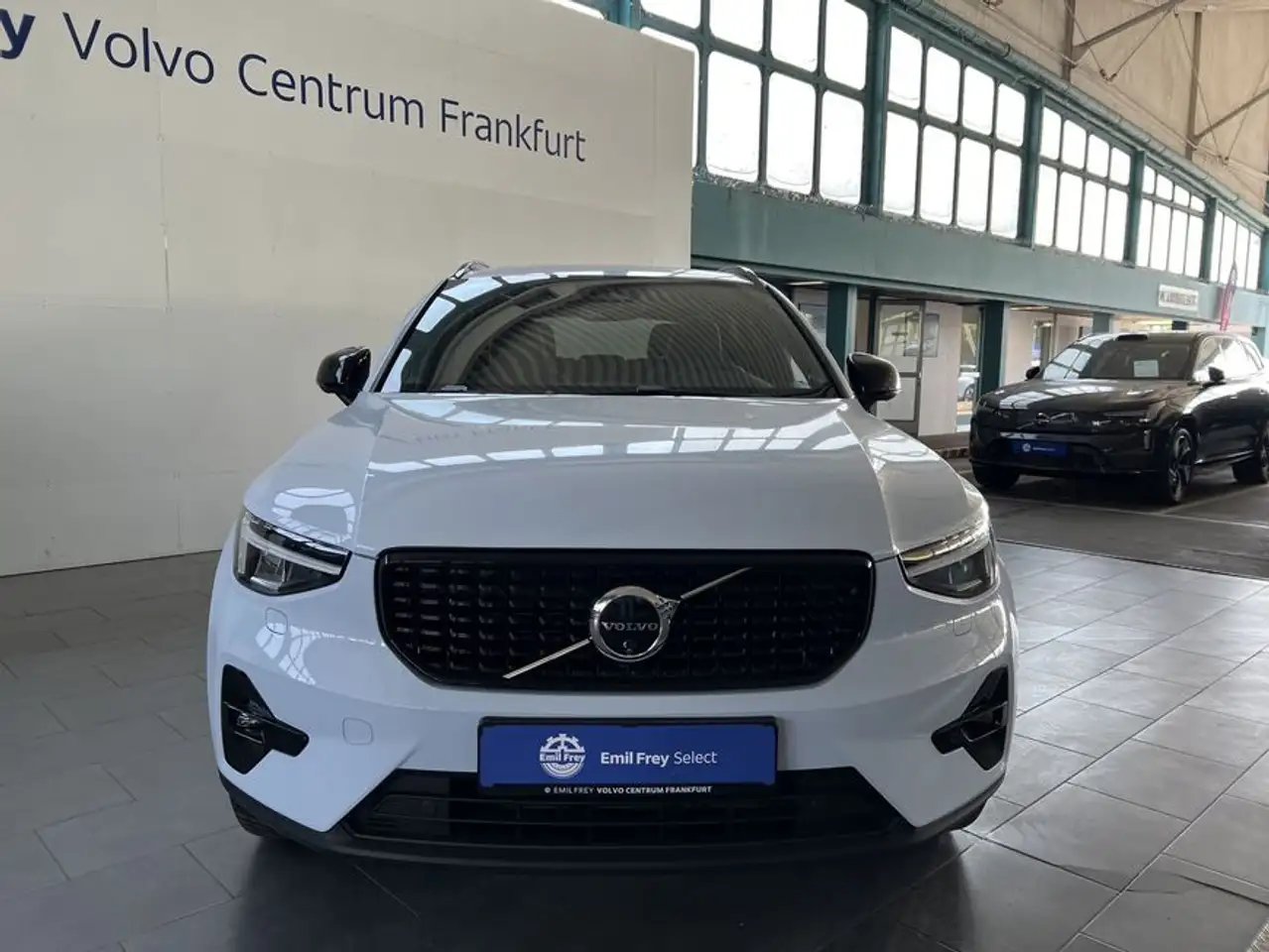 Volvo XC40 XC40 B4 Plus-Dark DKG Glasd Leder Pilot 360° 19'' — معرض صور السيارة 27