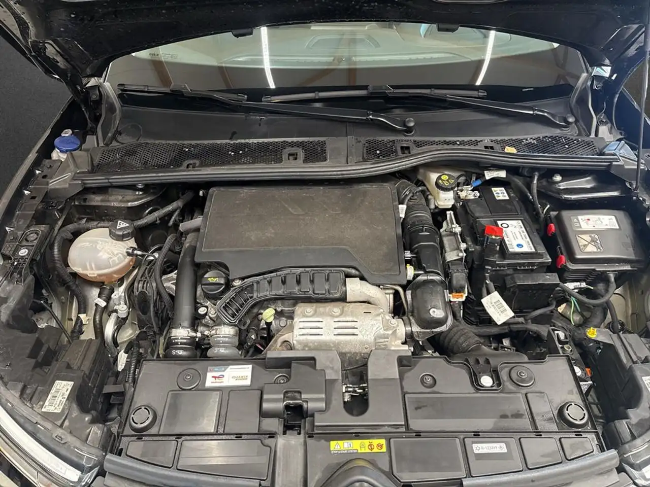 Citroen C4 PureTech 130 EAT8 MAX — Vehicle gallery 16