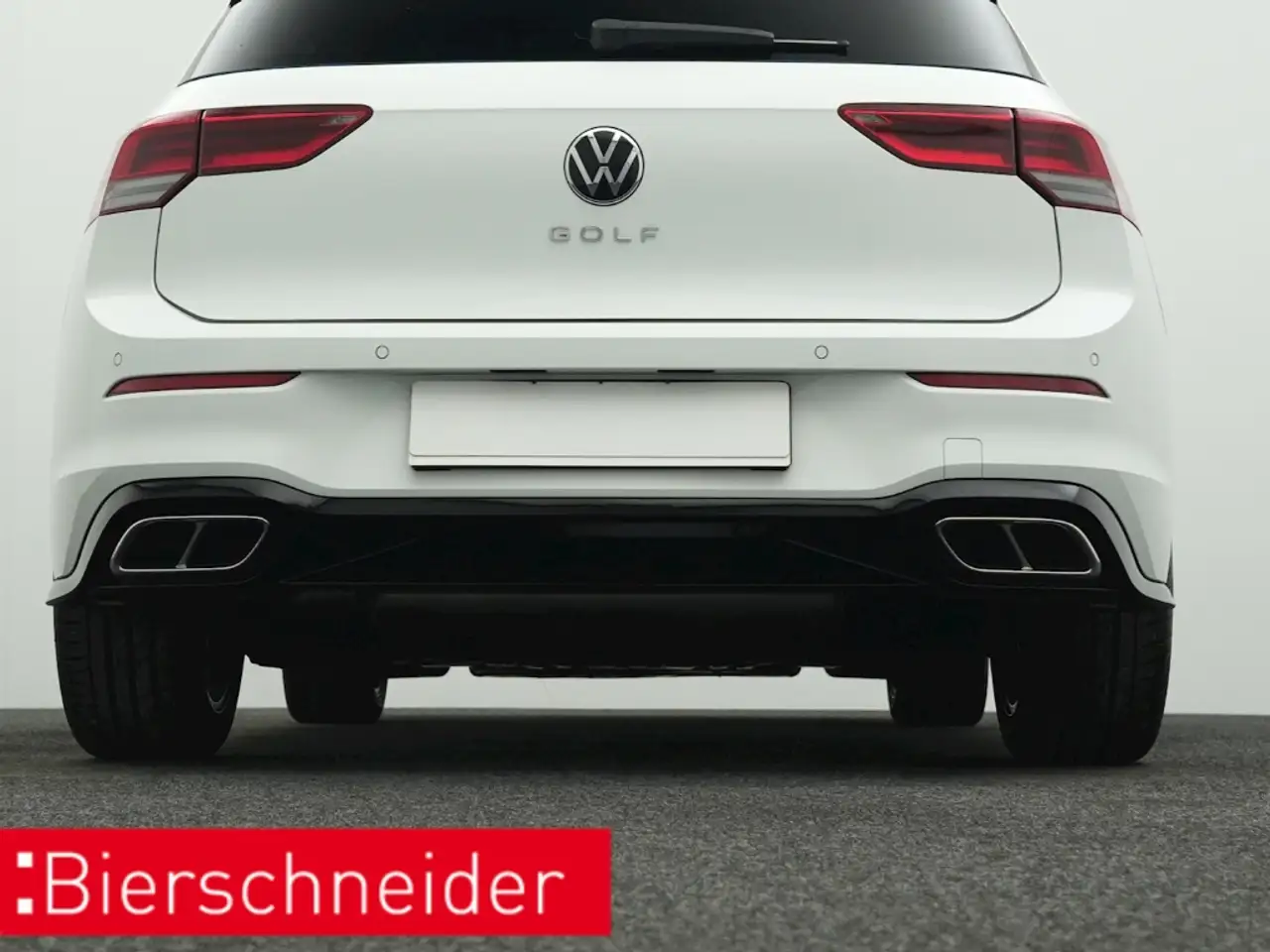 Volkswagen Golf 8 1.5 TSI R-Line NAVI KAMERA ACC SITZH — Galería del vehículo 32