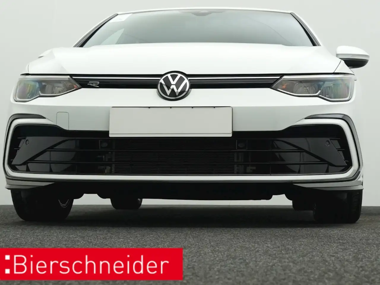 Volkswagen Golf 8 1.5 TSI R-Line NAVI KAMERA ACC SITZH — Galería del vehículo 31