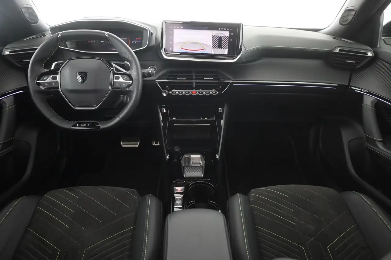 Peugeot 2008 1.2 PureTech GT LED Sitzheizung Panorama — معرض صور السيارة 9