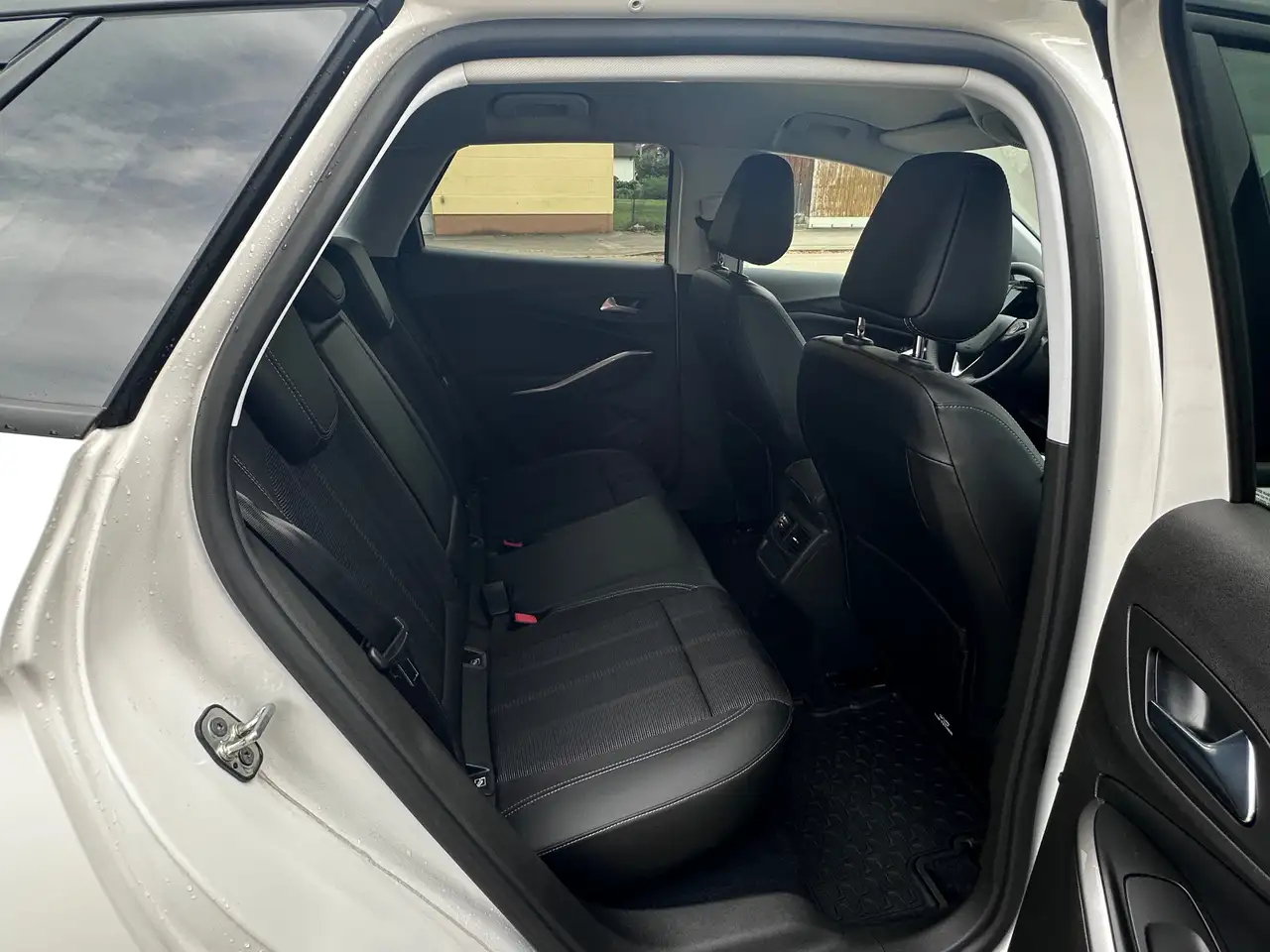 Opel Grandland Grandland 1.2 DI GS LED Alu TOP! — Galería del vehículo 14