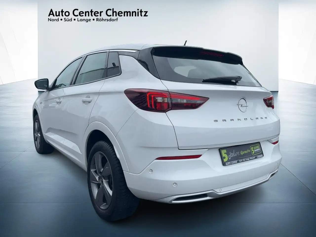 Opel Grandland AT8 Enjoy LED/Ergo/SHZ/LHZ/PDC/Kamera — معرض صور السيارة 5