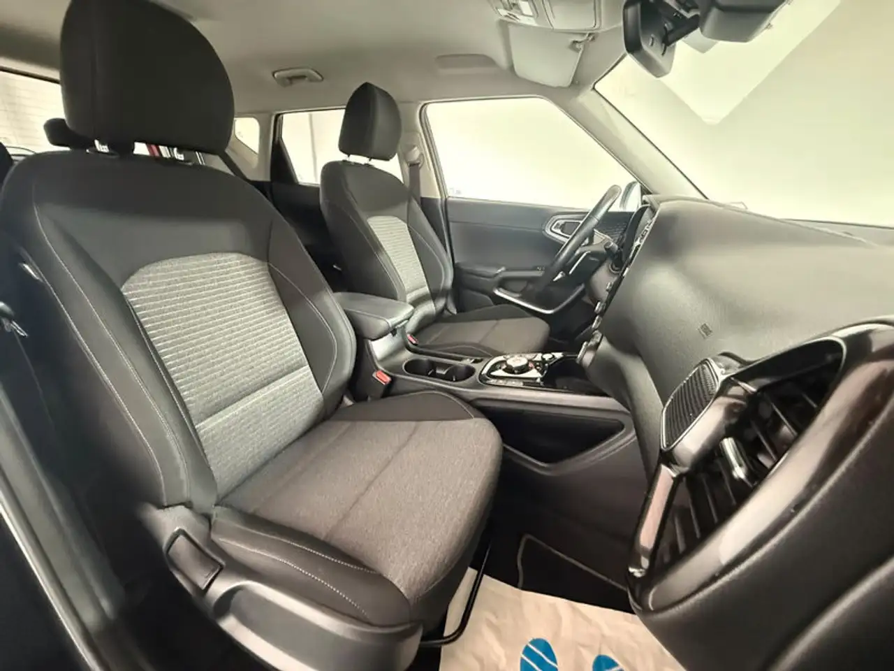 Kia Soul Soul 65 kWh Inspiration Elektrisch Automatik — Vehicle gallery 9
