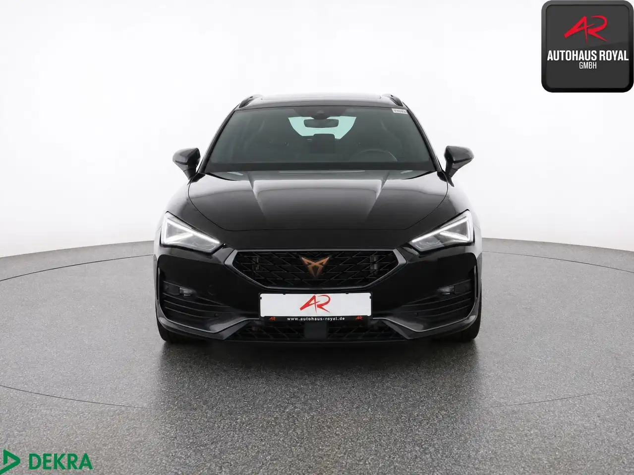 CUPRA Leon ST 2.0 TSI VZ PANO,MATRIX,BEATS,MEMORY,ACC — معرض صور السيارة 8
