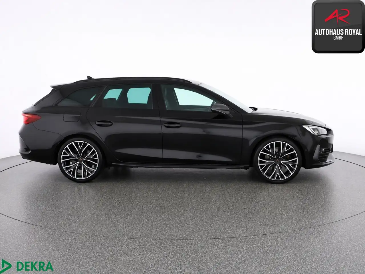 CUPRA Leon ST 2.0 TSI VZ PANO,MATRIX,BEATS,MEMORY,ACC — معرض صور السيارة 6