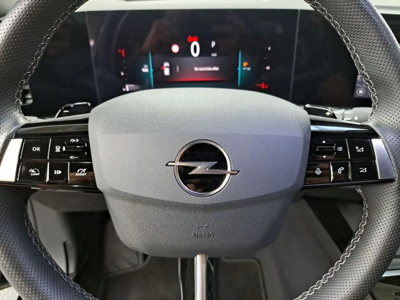 Opel Astra 1.2 Turbo Automatik GS LED NAVI SHZ RFK360 — معرض صور السيارة 14