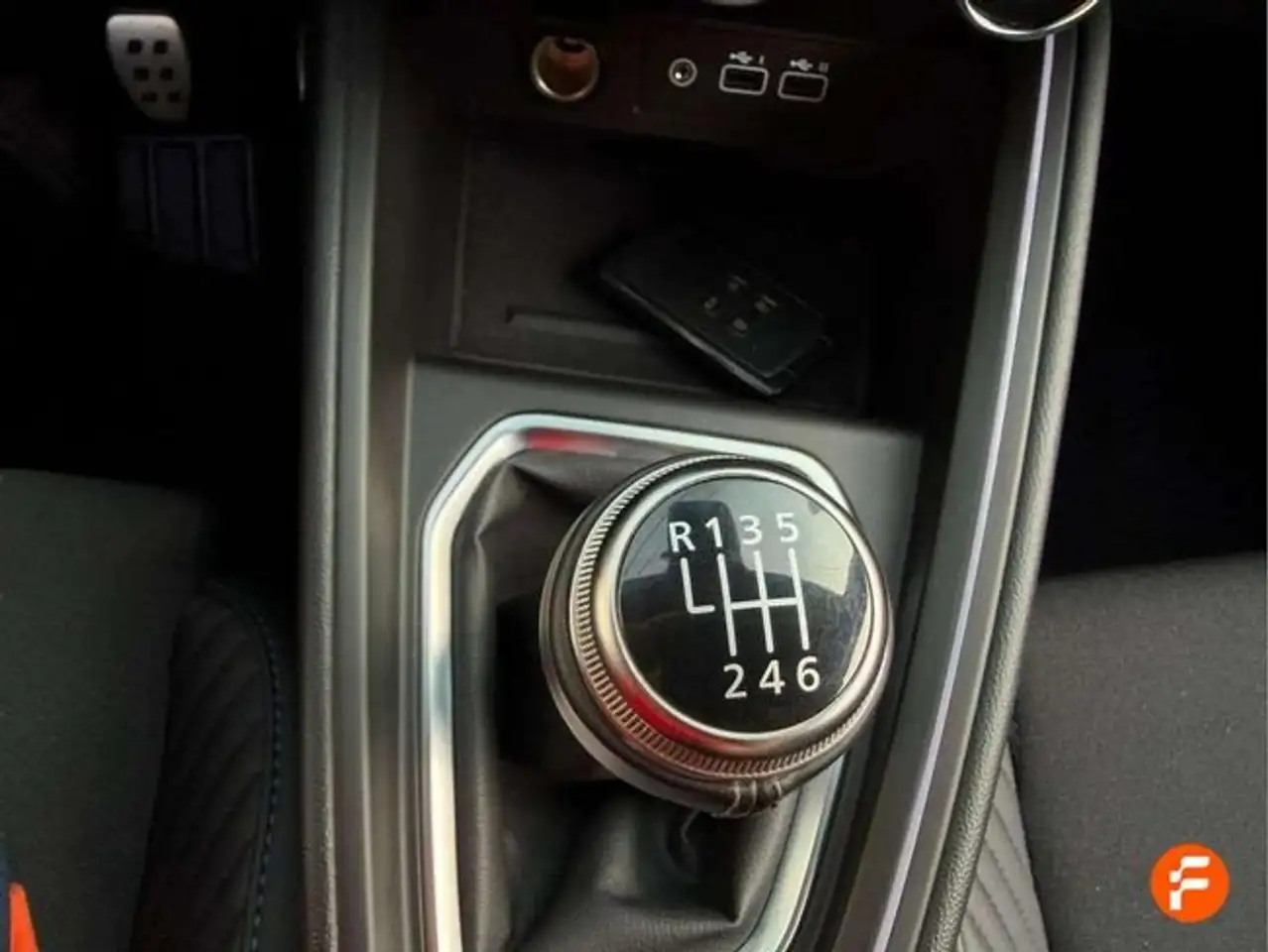 Renault Clio TCe Esprit Alpine 67kW — معرض صور السيارة 18