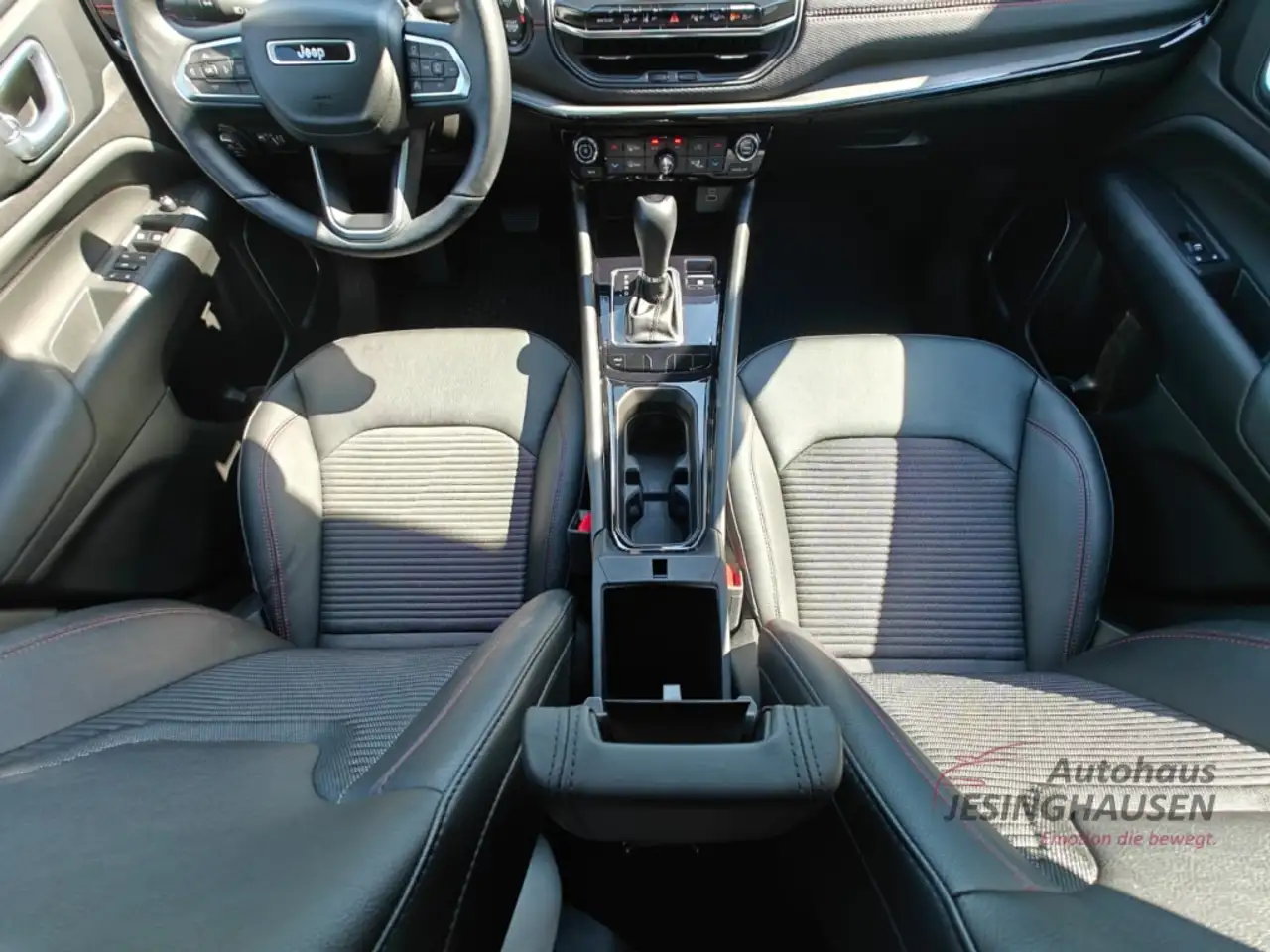 Jeep Compass e-Hybrid+WinterP.+LED+ Apple CarPlay+Android Auto+ — Vehicle gallery 26