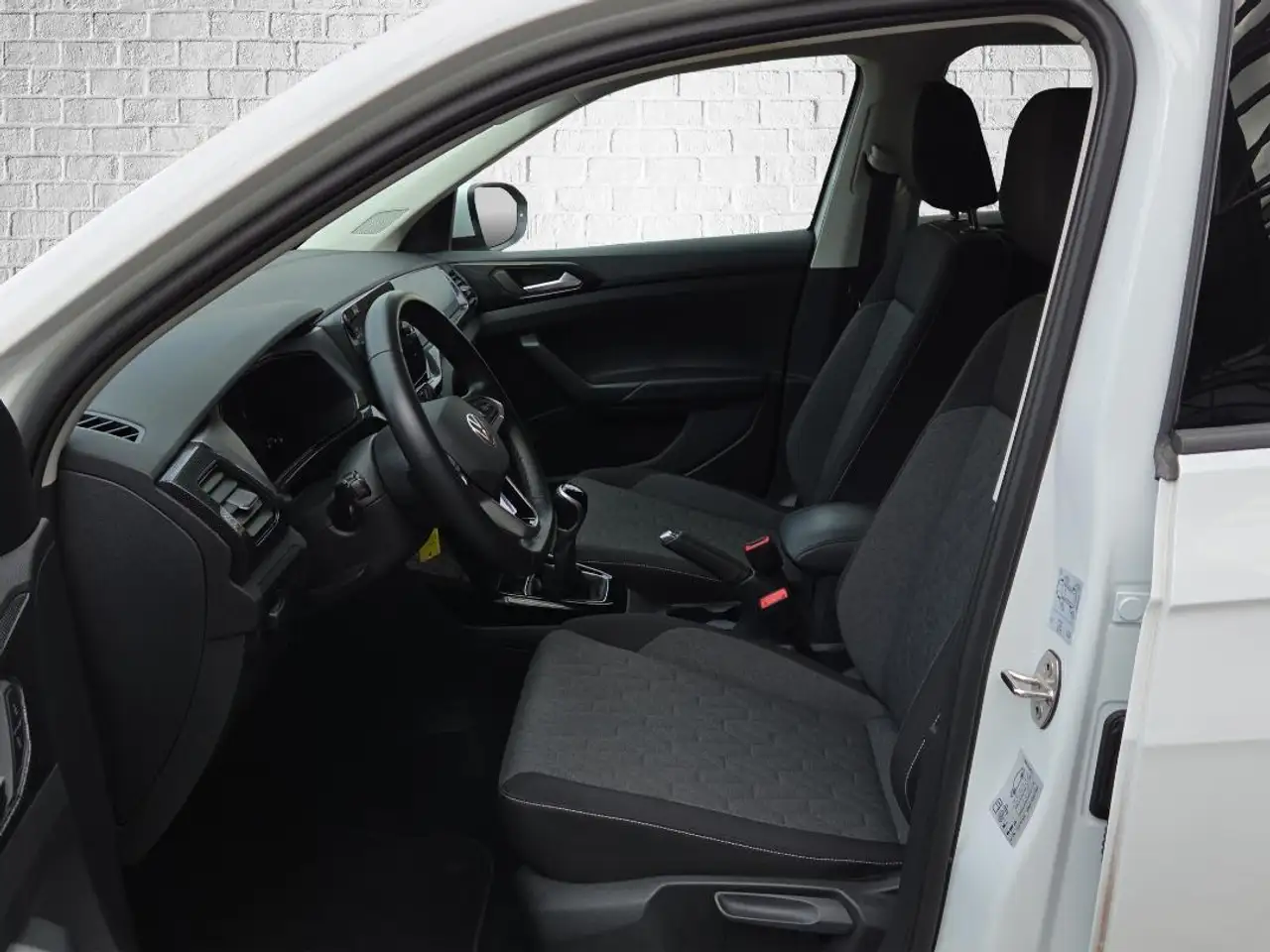 Volkswagen T-Cross Life 1,0 TSI DigitalesCockpit|LED|CAM|ACC|SHZ|APP|MFL — Vehicle gallery 9