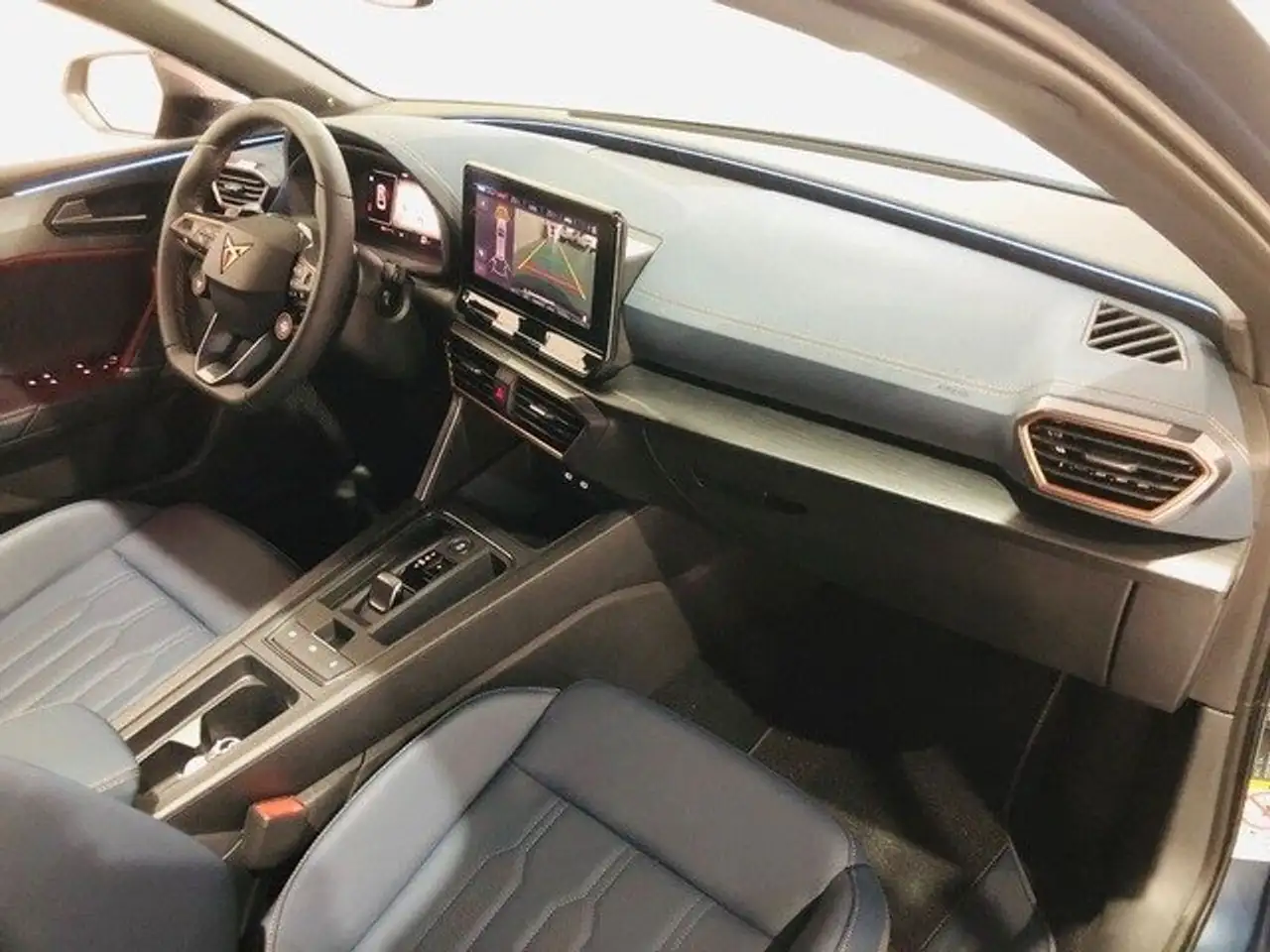CUPRA Leon 2.0 TSI VZ DSG 221Kw — معرض صور السيارة 15