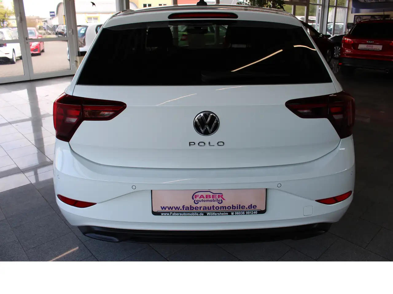 Volkswagen Polo Life 1.0TSI,4x Einparkhilfe,Kamera,Navi,Top — Galería del vehículo 5