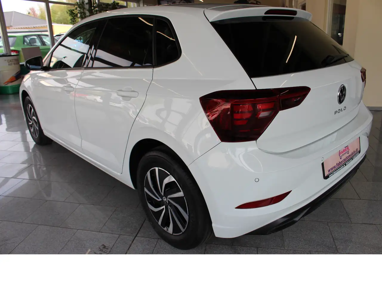 Volkswagen Polo Life 1.0TSI,4x Einparkhilfe,Kamera,Navi,Top — Galería del vehículo 14