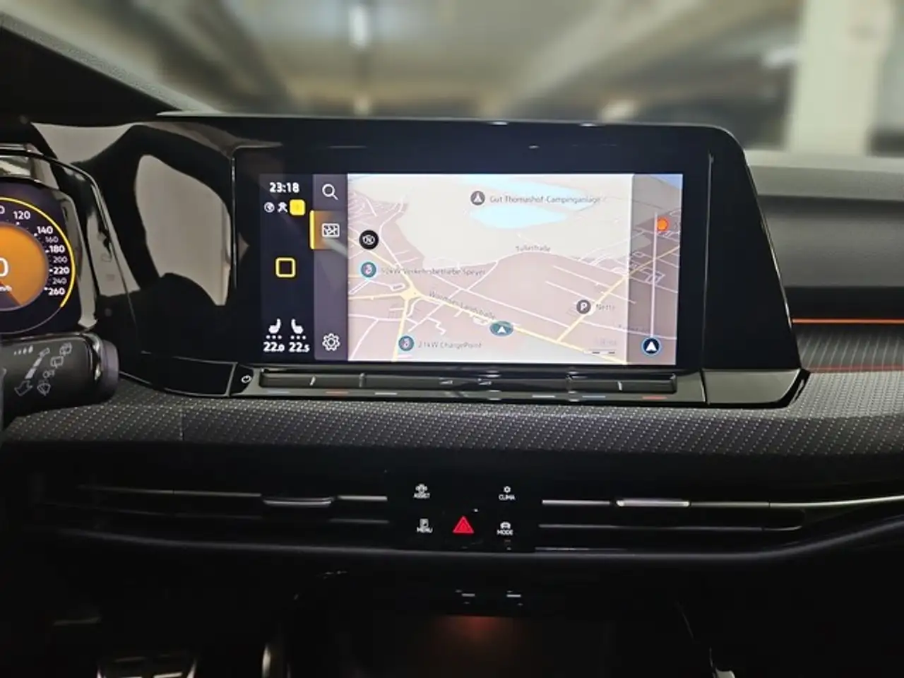 Volkswagen Golf R-Line LED ACC REAR VIEW HEAD UP DISPLAY BUSINE... — Galería del vehículo 23