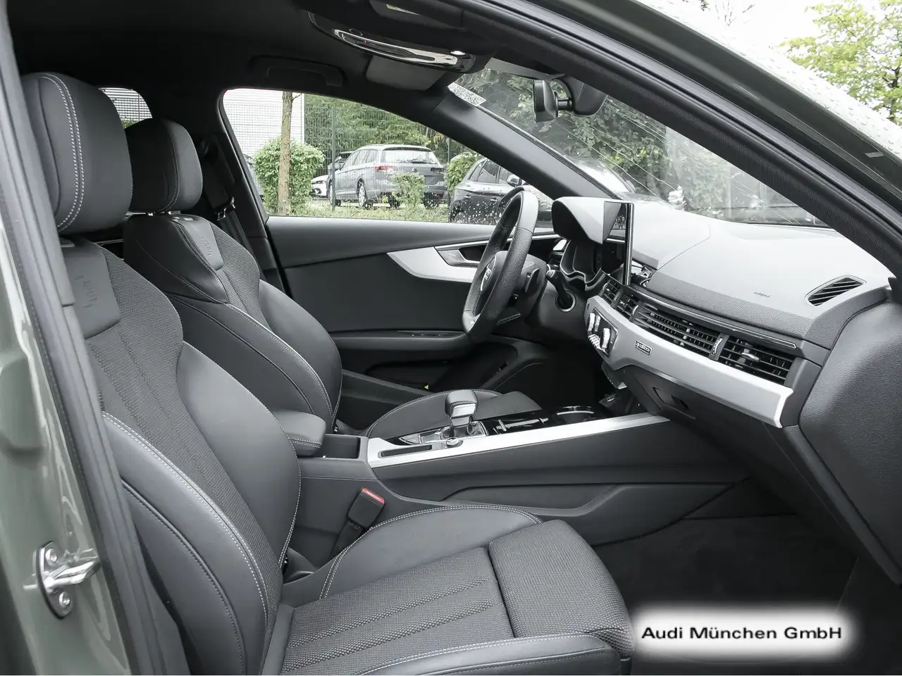 Audi A4 40 TFSI qu. S tronic 2x S line Matrix/V — معرض صور السيارة 14