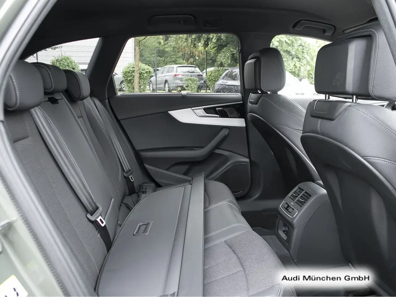 Audi A4 40 TFSI qu. S tronic 2x S line Matrix/V — معرض صور السيارة 16