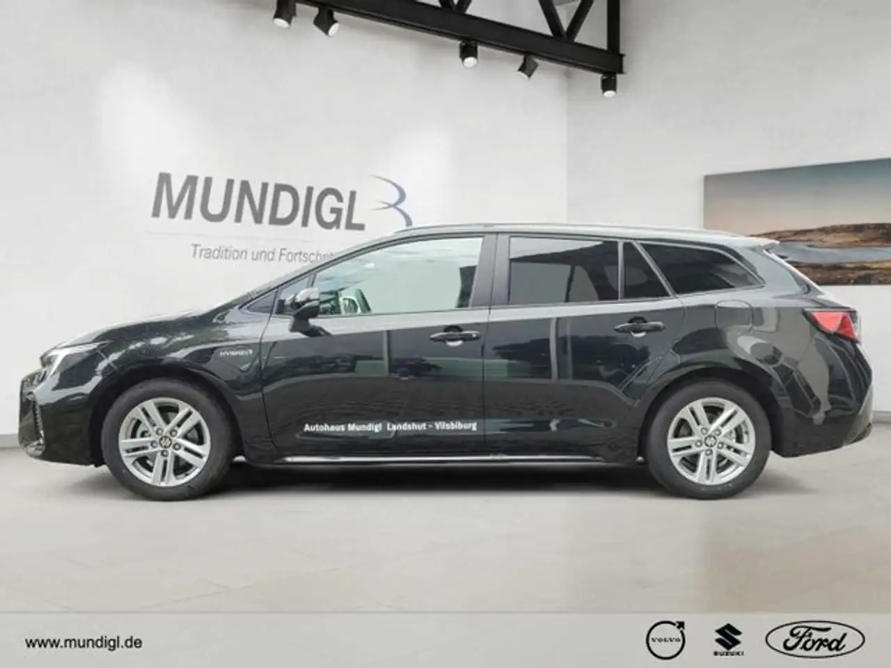 Suzuki Swace Comfort+ MHEV Autom NAVI ACC Klimaautom — Vehicle gallery 3