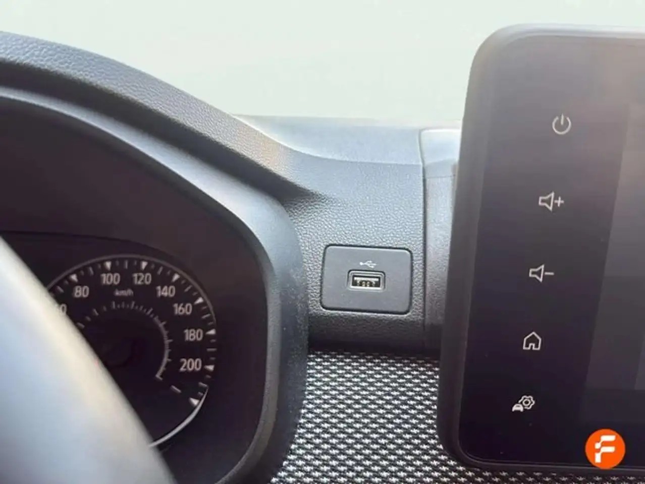 Dacia Sandero ECO-G Expresion 74kW — Galerie du véhicule 23