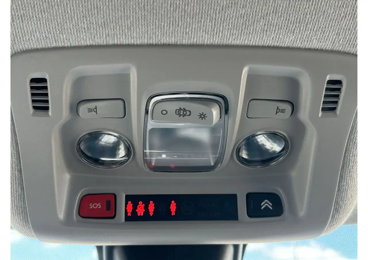 Citroen C3 Max 1.2 PureTech 110*NAVI*CARPLAY*KAMERA*LED* — معرض صور السيارة 19