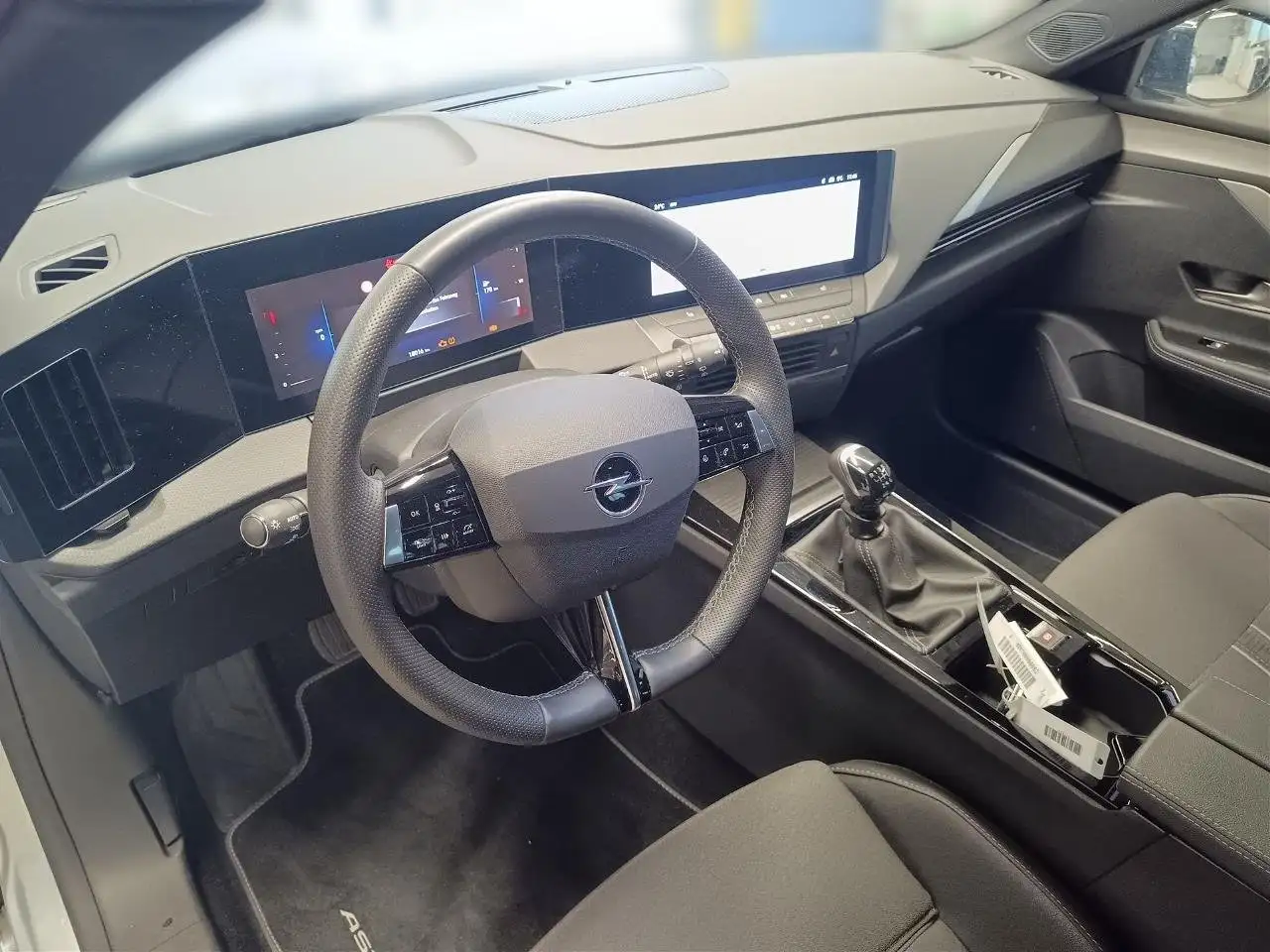 Opel Astra L ST 1,2 T. "GS" AHK - Ehem. UPE: 39.760,00 € — Galerie du véhicule 10