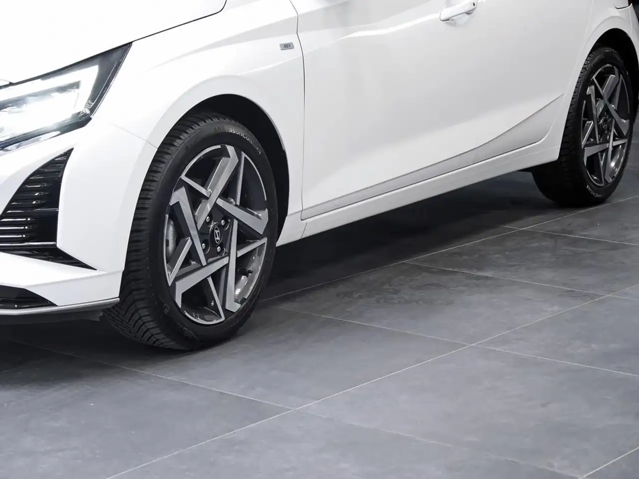 Hyundai i20 PRIME 1,0 NAVI KAMERA BOSE LED TEMPO SITZHZ — Vehicle gallery 7
