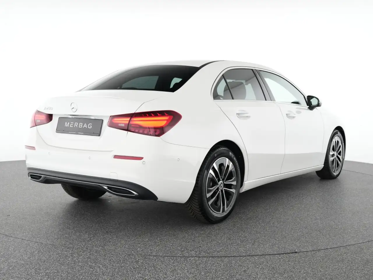 Mercedes-Benz A 200 Progressive Advanced+ Pano Led Memory Keyless — معرض صور السيارة 3