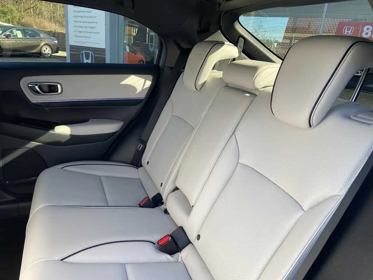 Honda e:Ny1 Advance-Paket inkl. Allwetterreifen — معرض صور السيارة 12