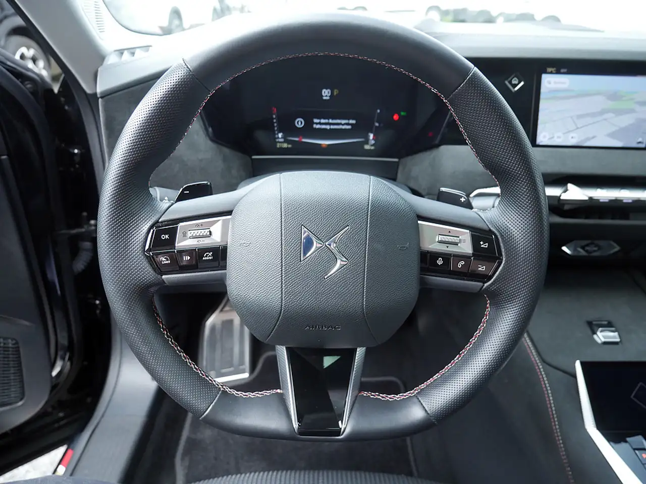 DS Automobiles DS 4 PureTech 130 Performance Line HUD LED — معرض صور السيارة 12