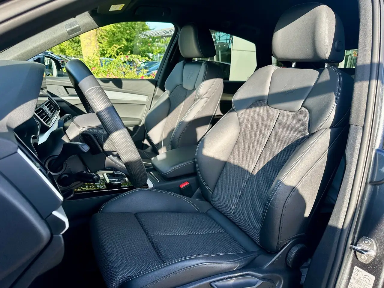 Audi Q5 Sportback 50TFSIe q S LINE B&O KAMERA AHK ACC — معرض صور السيارة 11