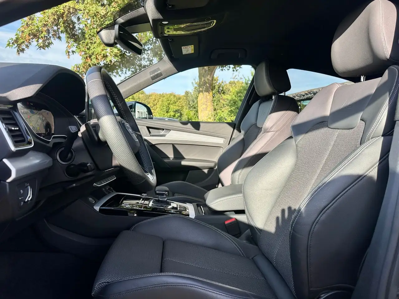 Audi Q5 Sportback 50TFSIe q S LINE B&O KAMERA AHK ACC — معرض صور السيارة 13