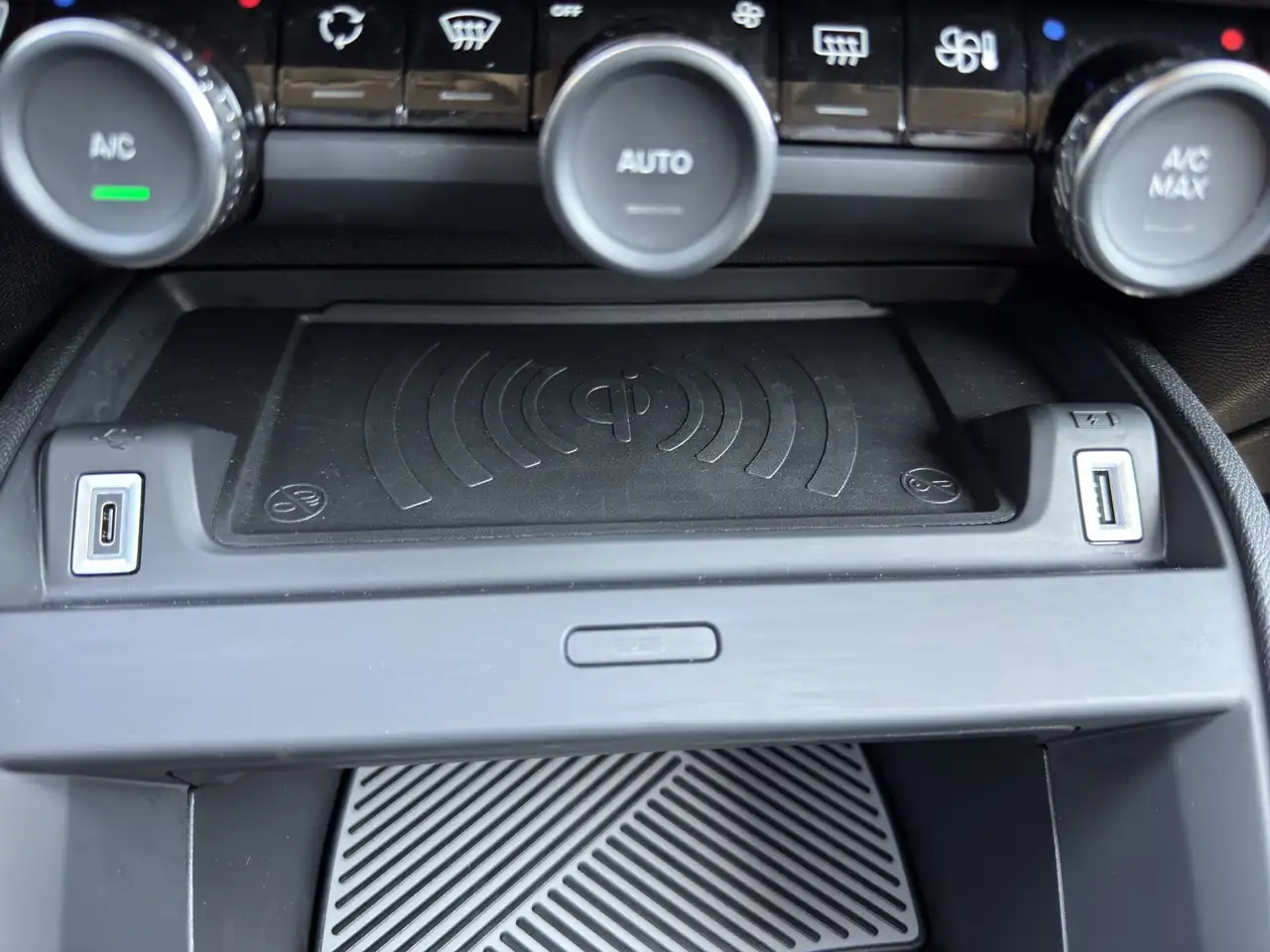 Citroen C4 1.2 PureTech 130 Max LED+Navigation+Kamera — معرض صور السيارة 18