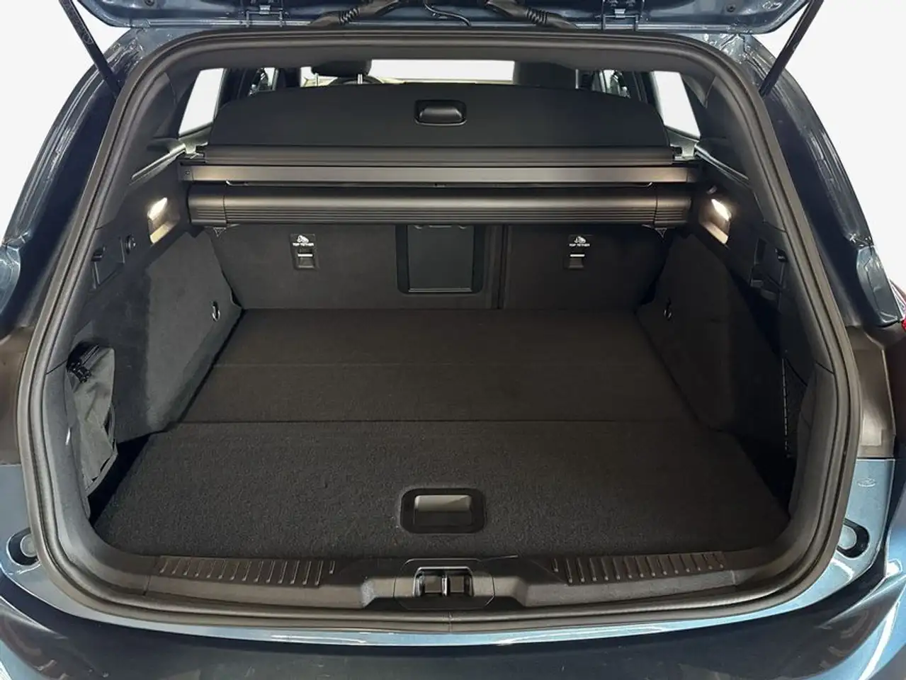 Ford Focus Turnier 1.0 EcoBoost Hybrid ST-LINE X — Galerie du véhicule 5