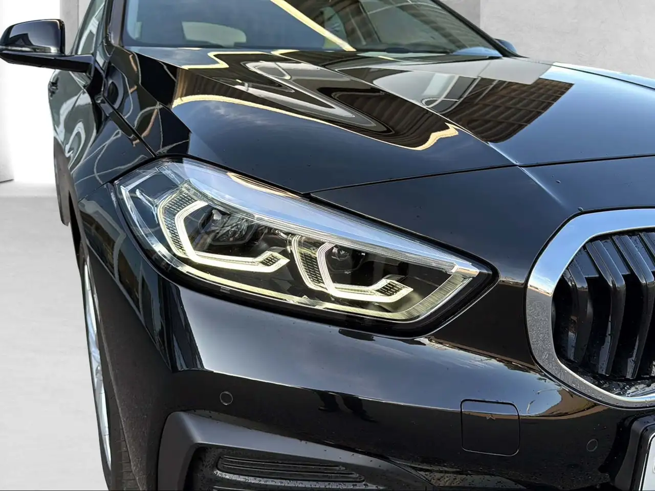 BMW 118 i 5-Türer Advantage Shadow Line — Vehicle gallery 10