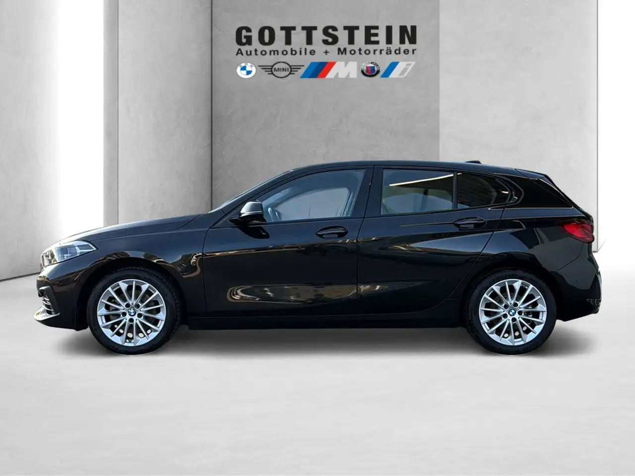 BMW 118 i 5-Türer Advantage Shadow Line — Vehicle gallery 5