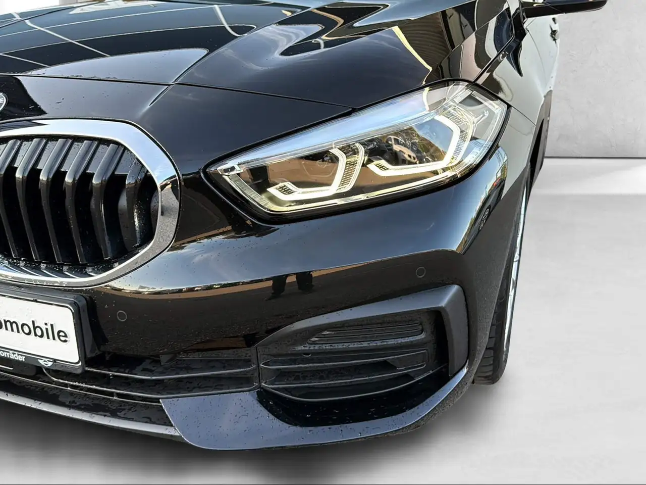 BMW 118 i 5-Türer Advantage Shadow Line — Vehicle gallery 9