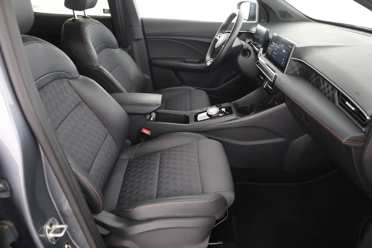 MG MG3 1.5 Hybrid Luxury Aut. LED ACC Navi 360° — Galerie du véhicule 24