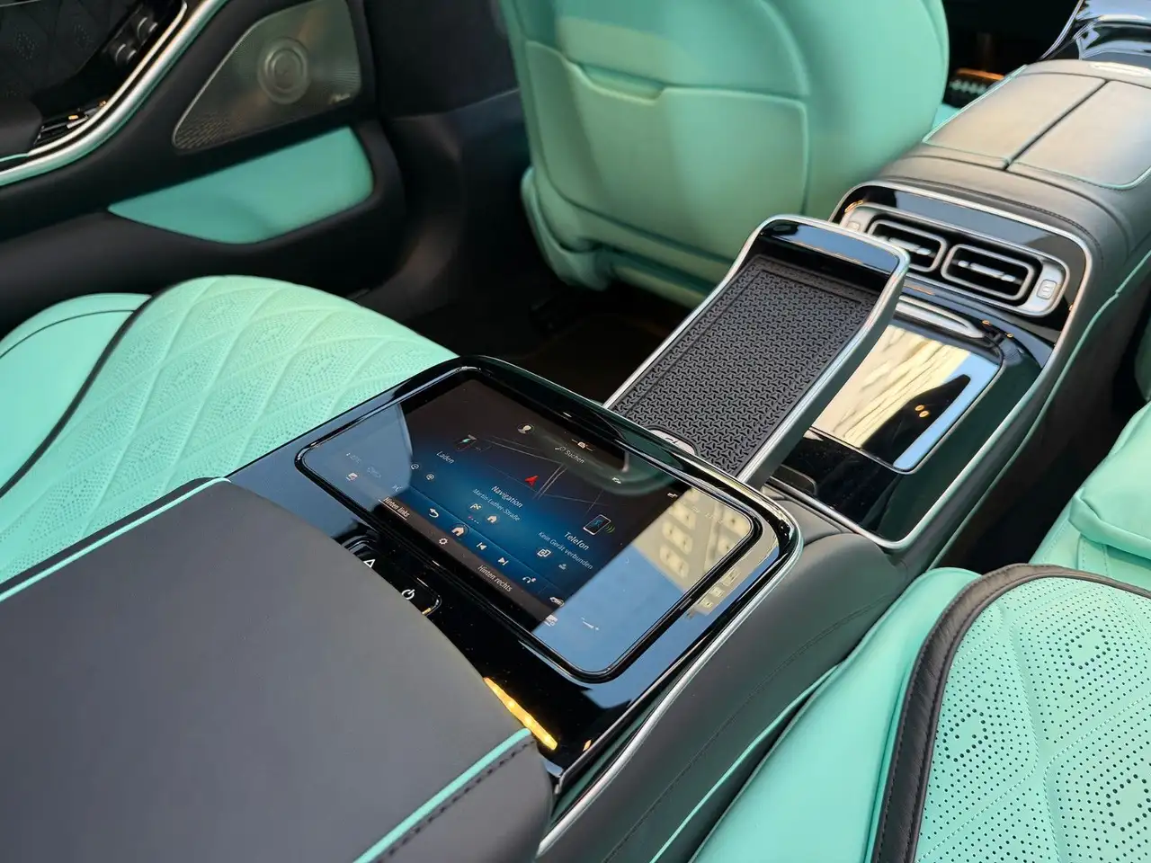 Mercedes-Benz S 63 AMG S63 AMG E Performance L Chauffeur 1.Hand Tiffany — Galerie du véhicule 31