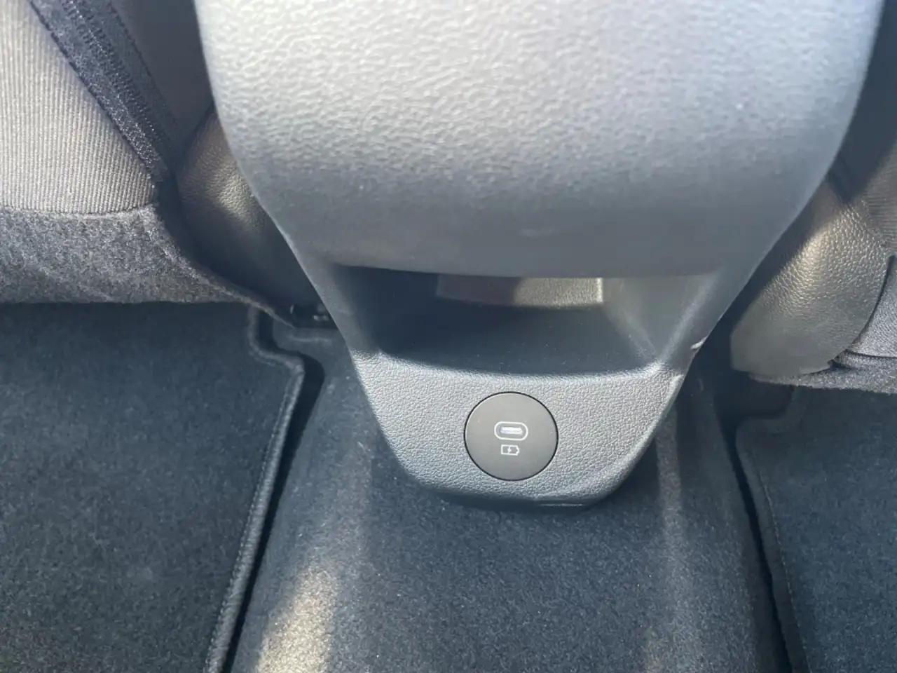 Hyundai i20 Trend 1.0 T-GDI Navi+Dig.Cockpit+CarPlay+Android A — Vehicle gallery 12