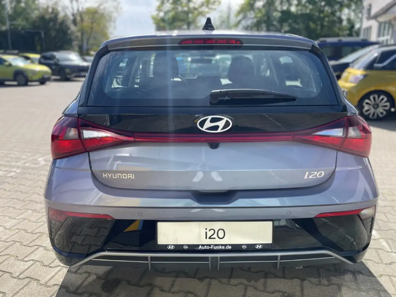 Hyundai i20 Trend 1.0 T-GDI Navi+Dig.Cockpit+CarPlay+Android A — Vehicle gallery 6