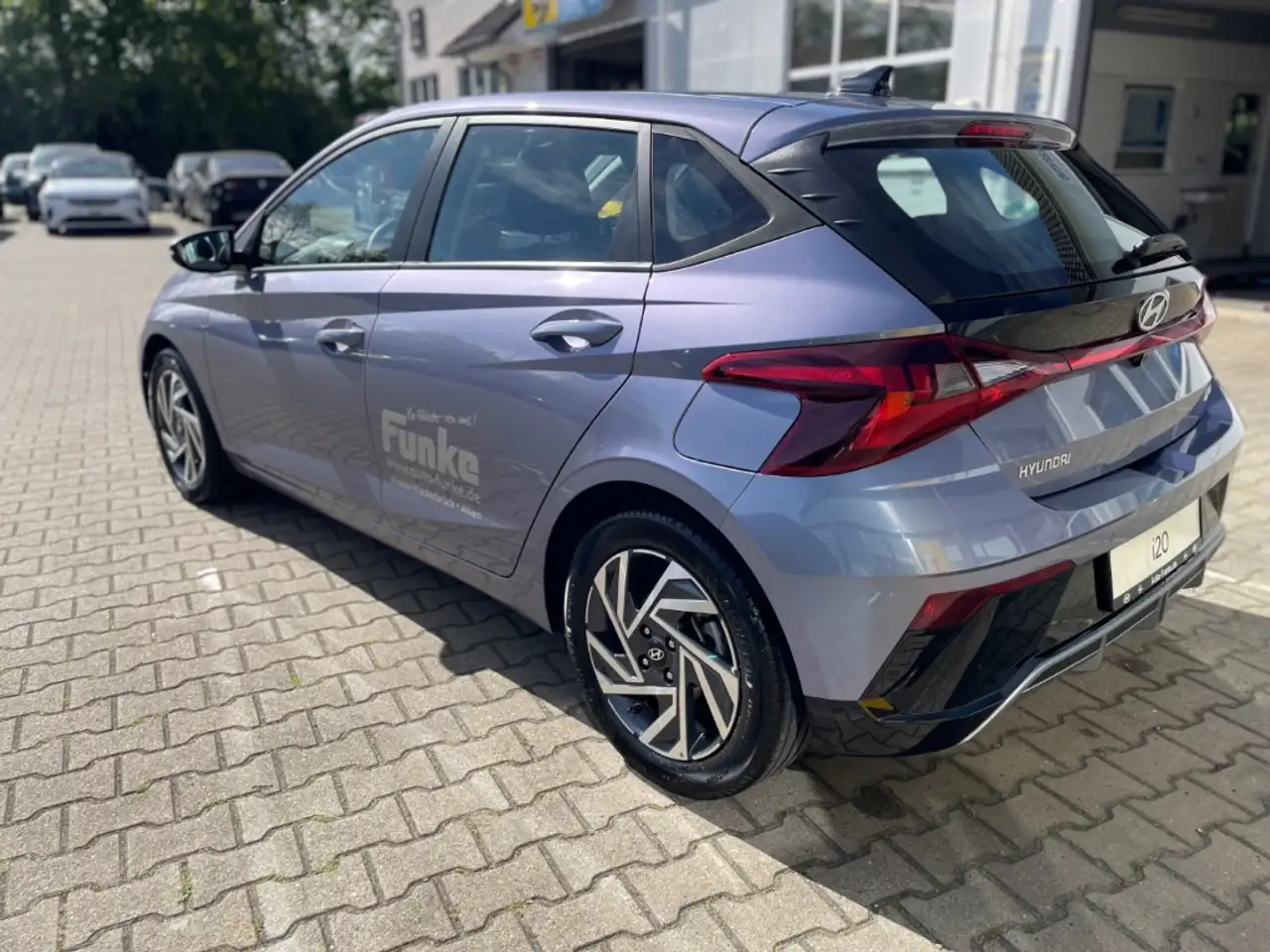 Hyundai i20 Trend 1.0 T-GDI Navi+Dig.Cockpit+CarPlay+Android A — Vehicle gallery 7