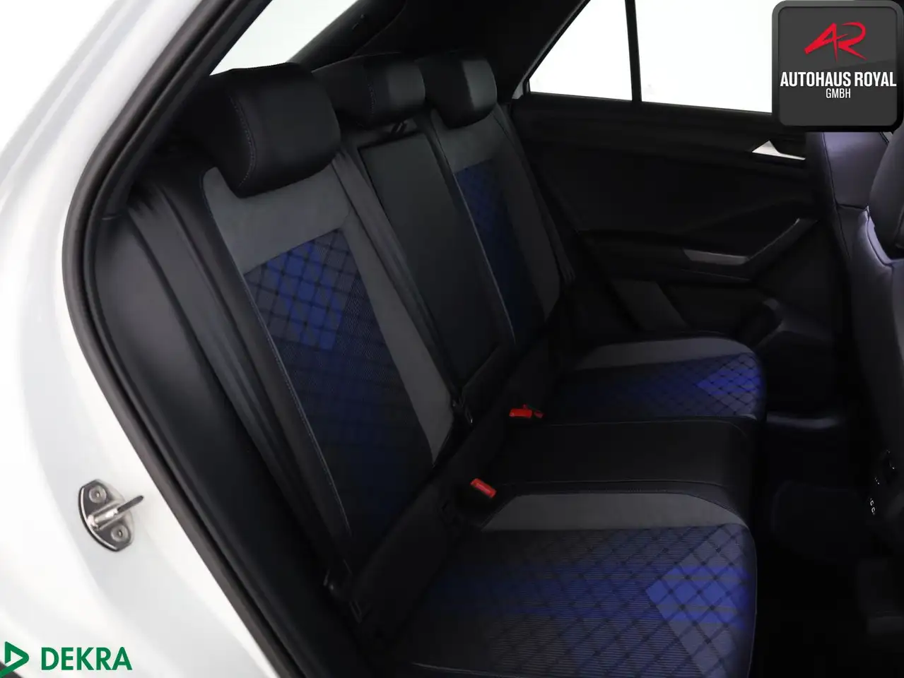 Volkswagen T-Roc R 2.0 TSI 4M KEYLESS,MATRIX,BEATS,KAMERA — Galerie du véhicule 12