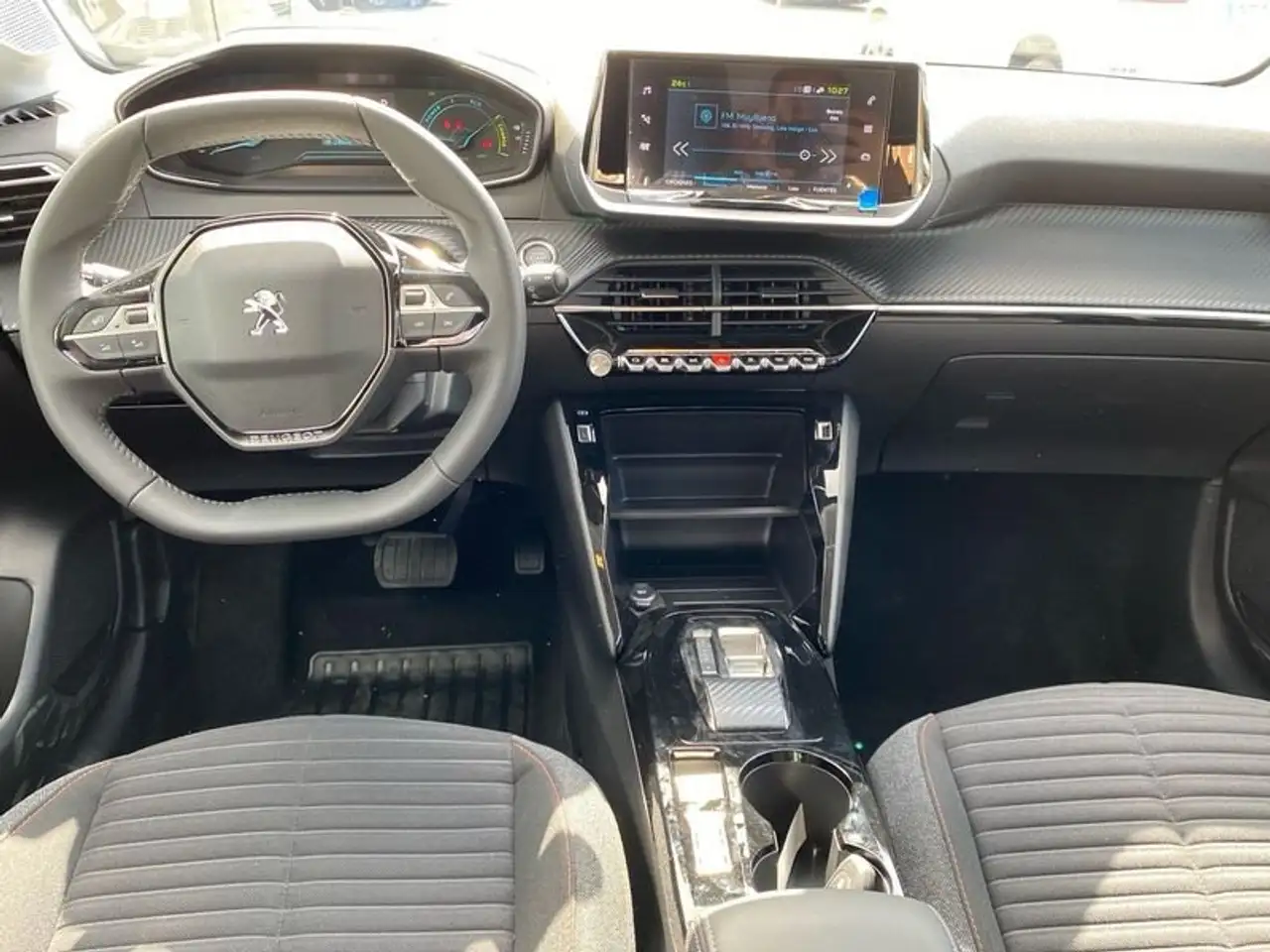 Peugeot 208 Active Eléctrico 136 — Galería del vehículo 8