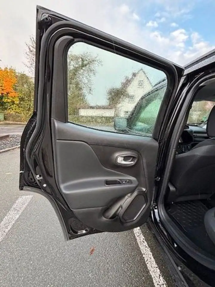 Jeep Renegade Overland Plug-In-Hybrid 4xe Automatik — معرض صور السيارة 14