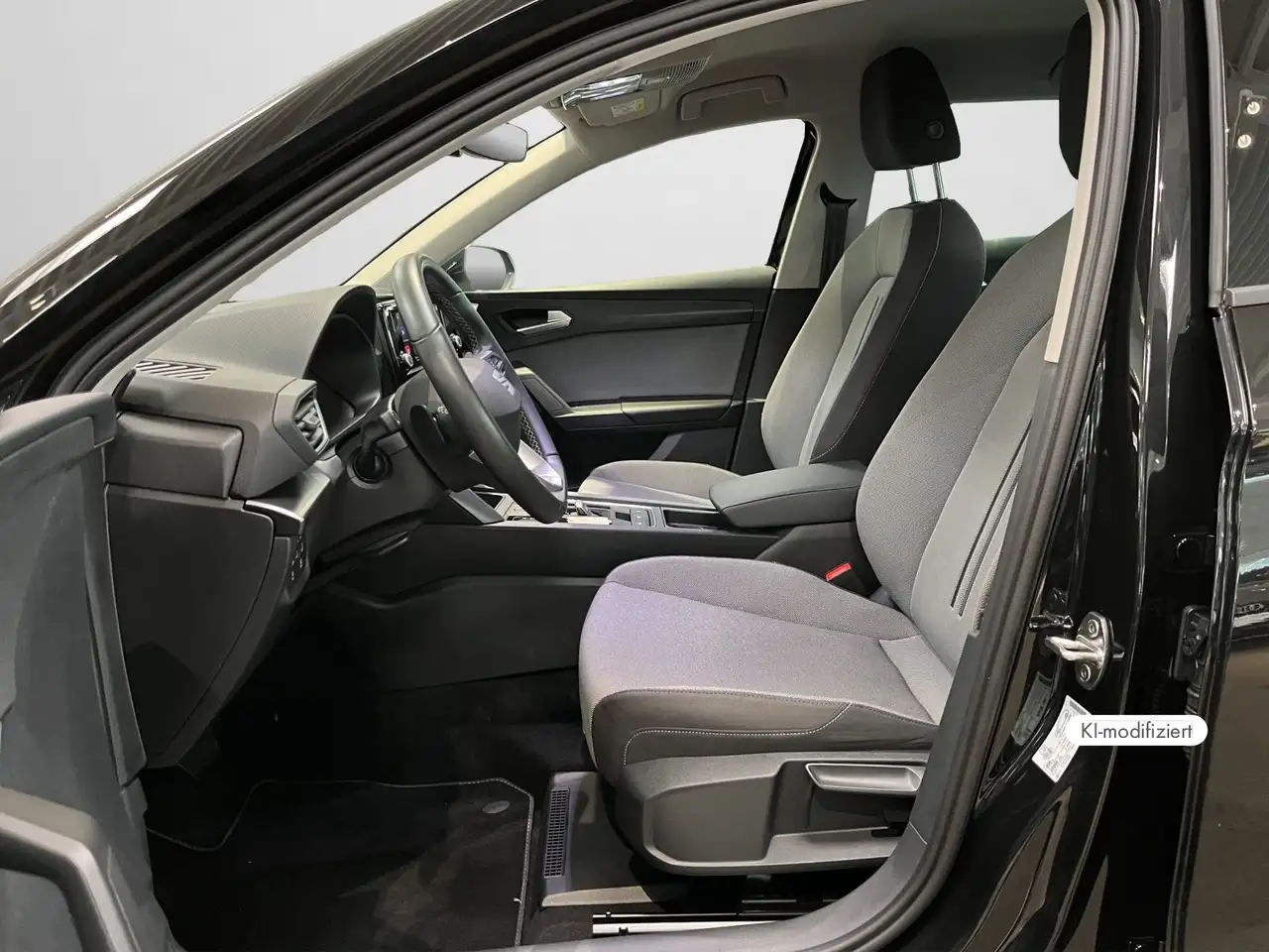 SEAT Leon Sportstourer Style 1.0 eTSI DSG CarPlay Sit — معرض صور السيارة 12