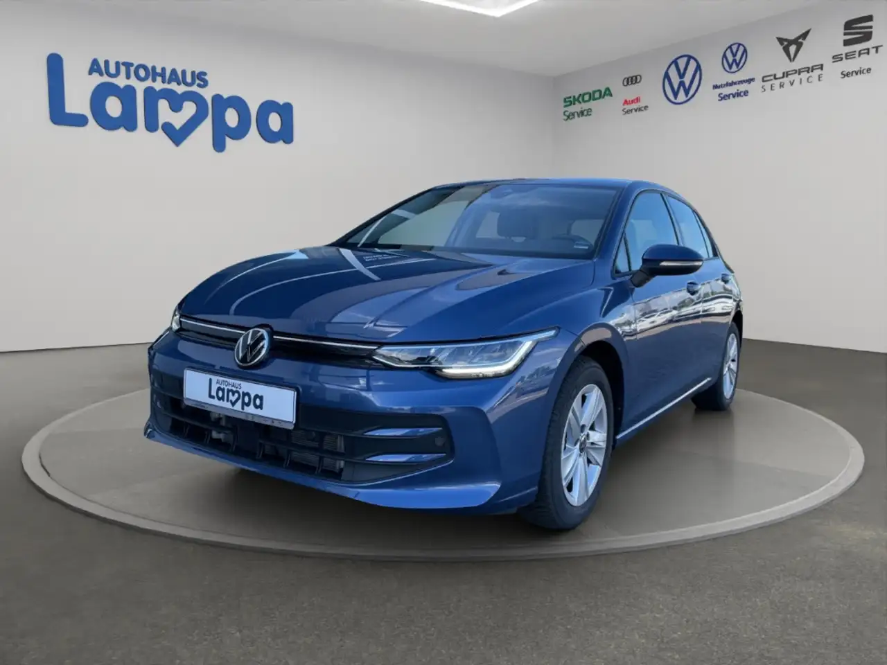 Volkswagen Golf VIII Life 1.5 TSI 6-Gang AHK,NAV,LRH,ACC,DAB+,LED — معرض صور السيارة 2