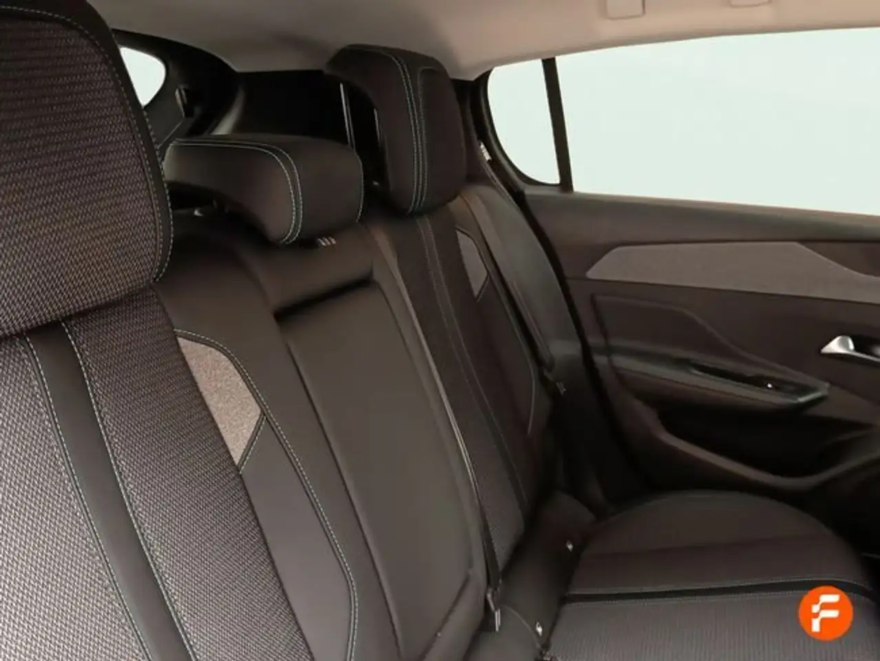 Peugeot 308 1.2 PureTech S&S Allure 130 — Vehicle gallery 19
