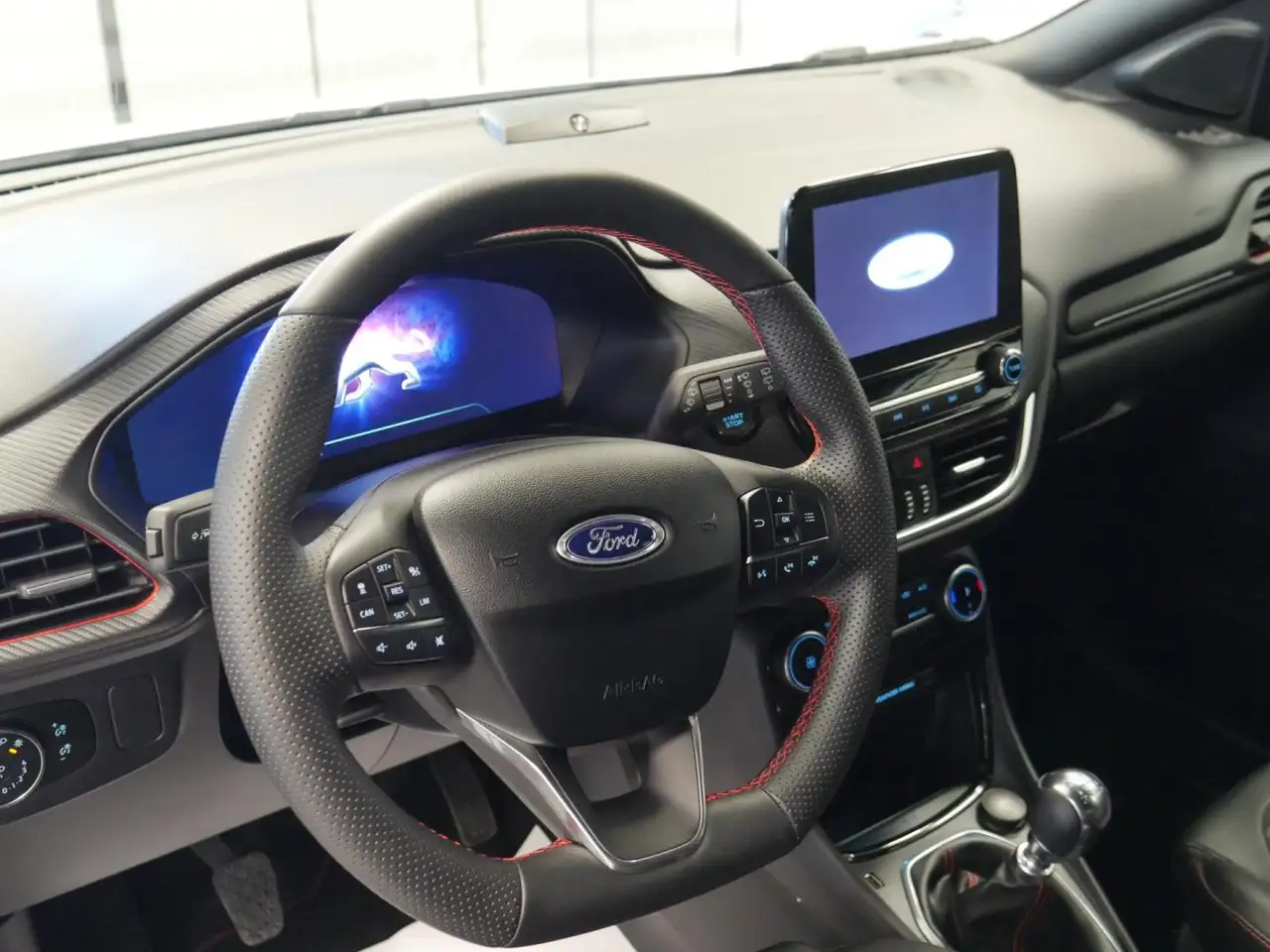 Ford Puma 1.0 EcoBoost MHEV ST-Line X 155 — معرض صور السيارة 7