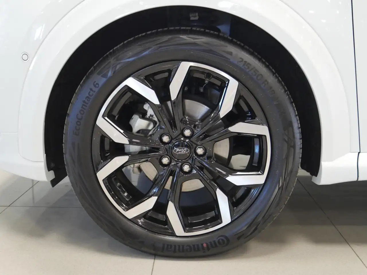 Ford Puma 1.0 EcoBoost MHEV ST-Line X 155 — معرض صور السيارة 5